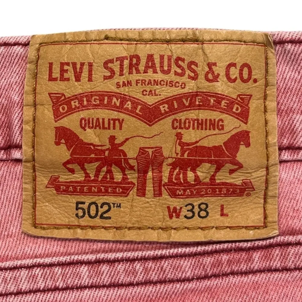 Levi’s 502 Denim Shorts Size 38 Salmon Pink